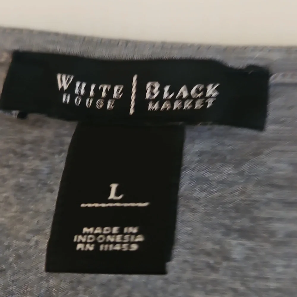 White House Black Market Gray Top - Picture 2 of 3